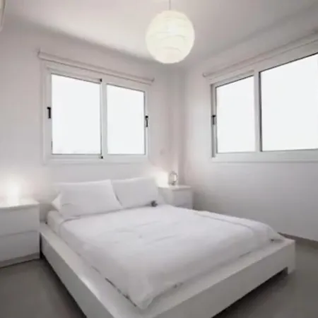 Welcome To Thea Court