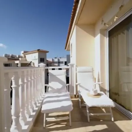 Welcome To Thea Court *