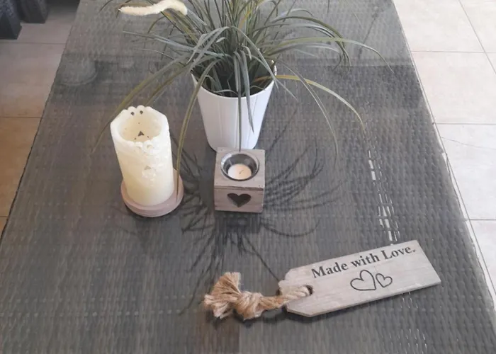 Welcome To Thea Court